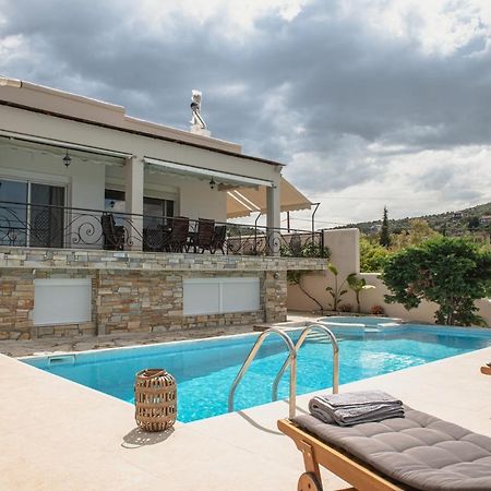 Nisovillas Volos Exteriör bild