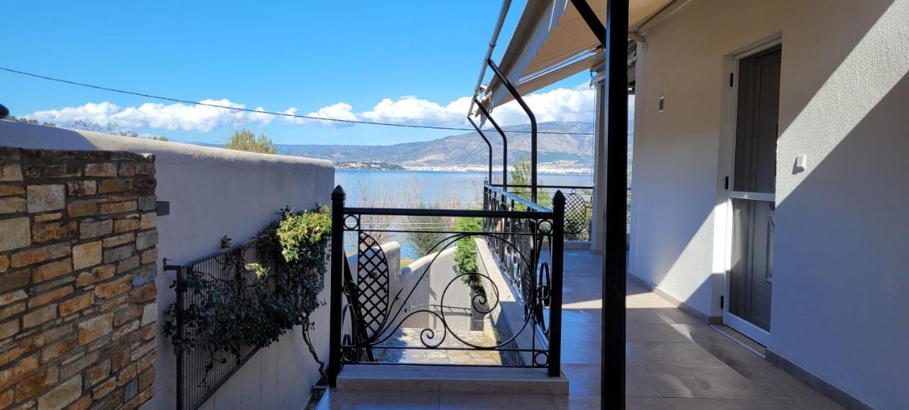 Nisovillas Volos Exteriör bild