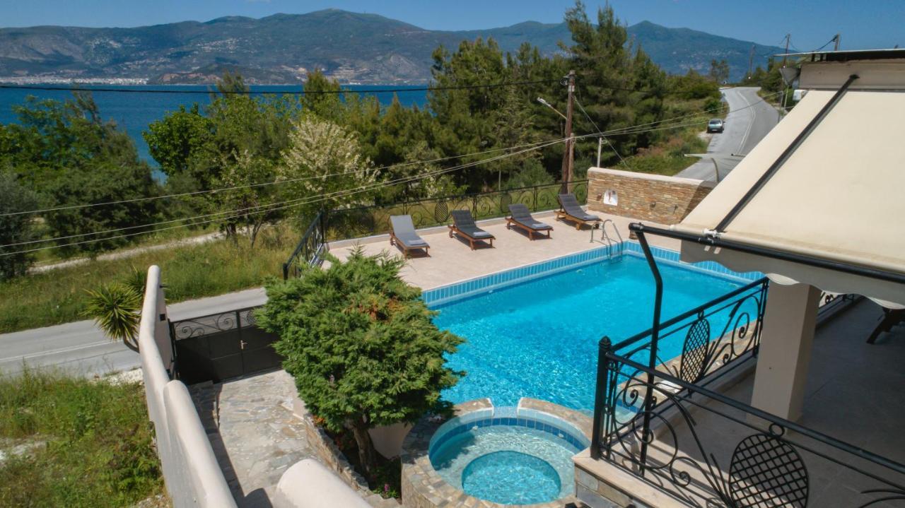 Nisovillas Volos Exteriör bild
