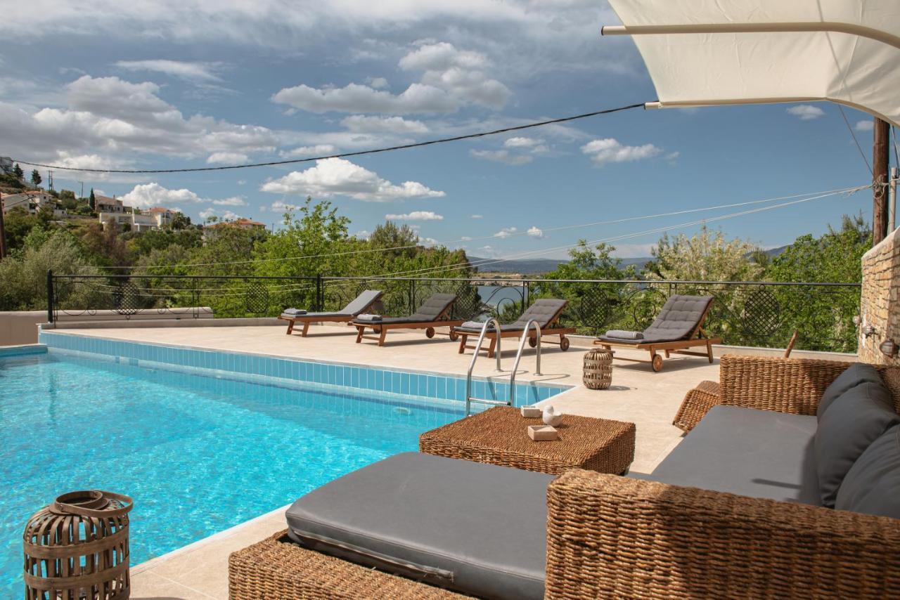 Nisovillas Volos Exteriör bild