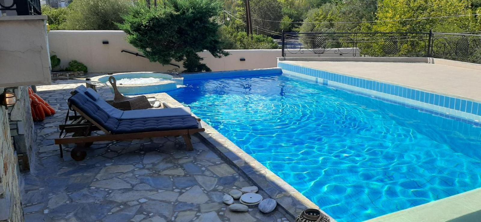 Nisovillas Volos Exteriör bild